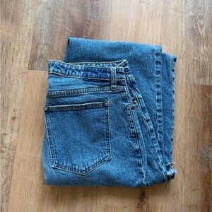 Abercrombie & Fitch Light Jeans 90s Relaxed Jean High Rise “Short” “Curve Love”